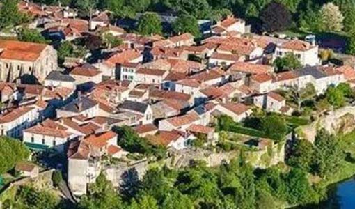 嘉定回乡建别墅为什么一定要选专业乡墅公司